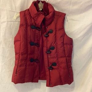 Eddie Bauer women’s puffer vest